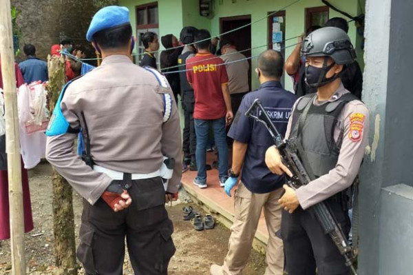 Densus 88 Geledah Dua Rumah Terduga Teroris di Tasikmalaya