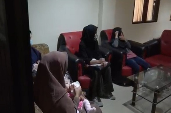 Dihamili Kapolsek, Ibu 5 Anak Ini Datangi Polda Minta Pertanggungjawaban
