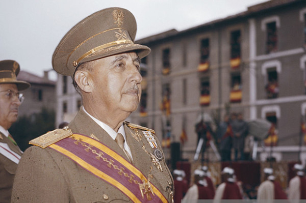 Penyakit Kronis Para Diktator, Hitler Parkinson Mussolini Sifilis