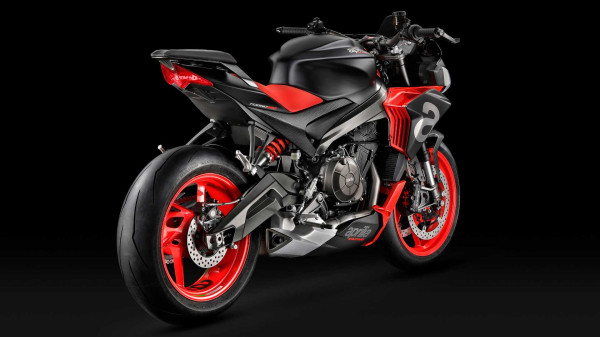 Semuanya yang Kita Tahu tentang Motor Aprilia Tuono 660
