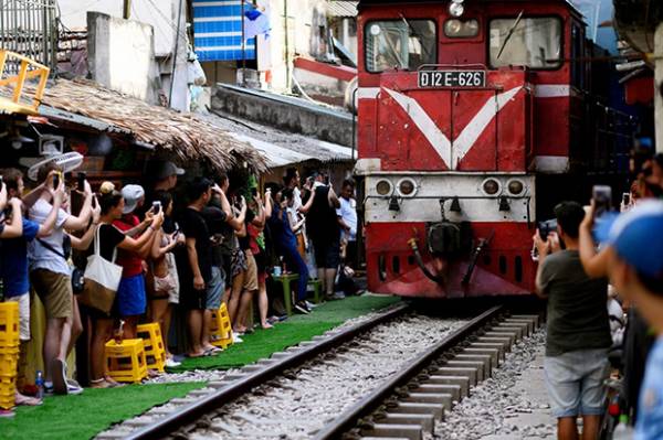 15 Destinasi Dunia Ini Rusak karena Overtourism