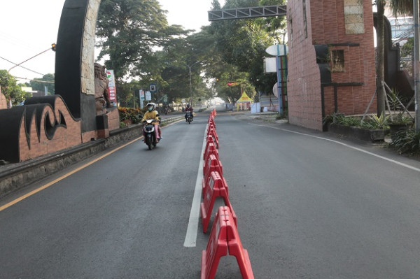 Hari Pertama Pelaksanaan PSBB Jalur Masuk Kota Malang Lengang