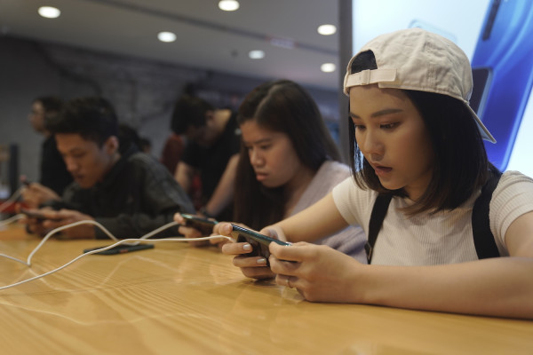 Ketika Xiaomi ”Naik Kelas” lewat Ponsel Flagship