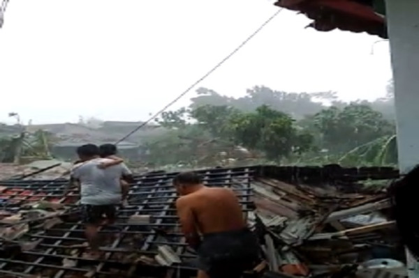 Puting Beliung Rusak Ratusan Rumah di Tulang Bawang Lampung, 1 Tewas