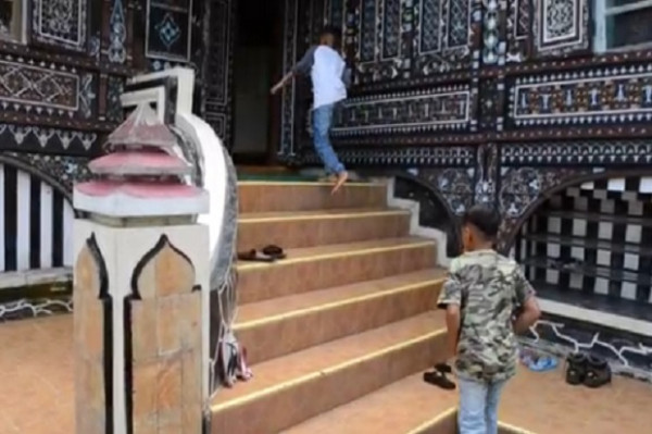 Masjid Asasi, Tertua Kedua di Indonesia dengan Arsitektur Unik Gabungan 3 Budaya
