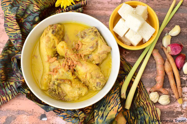 10 Makanan Paling Sering Dijumpai di Rumah Orang Saat Lebaran