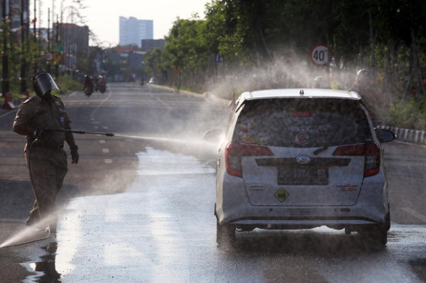 PSBB Diperpanjang, Ribuan Orang Masih Berusaha Masuk Surabaya