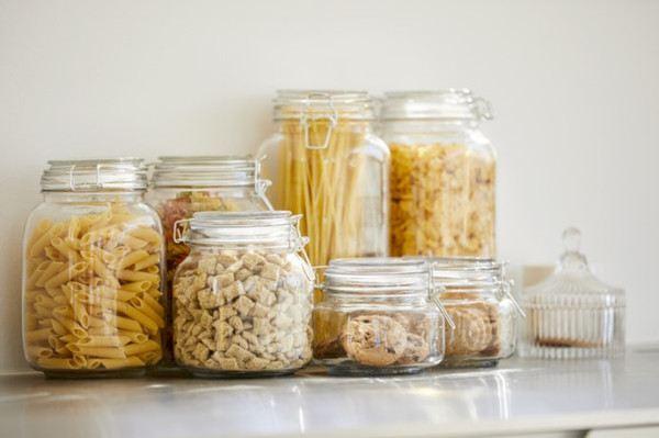 Tips Menyimpan Kue Lebaran yang Menumpuk agar Tahan Lama