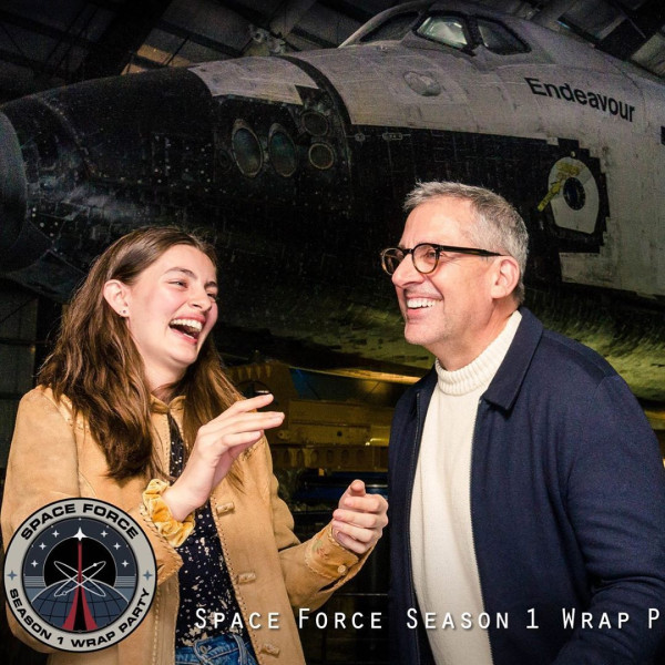 Fakta Menarik Diana Silvers, si Anak SMA Galau dalam Serial Space Force