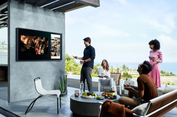 Samsung Bawa Pengalaman Home Entertainment ke Luar Ruangan