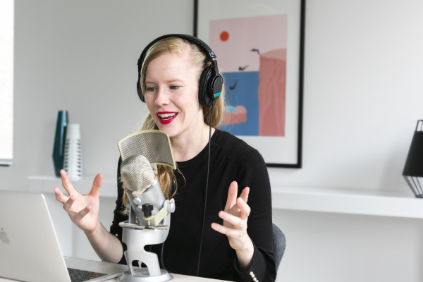Kenapa Banyak Orang Suka Dengerin Podcast?