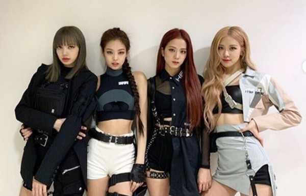 Fandom: Penggemar Fanatik, Penghasil Pundi-Pundi untuk Artis