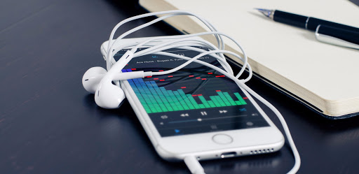 Perjalanan Distribusi Musik di Indonesia, dari Fonograf hingga Streaming