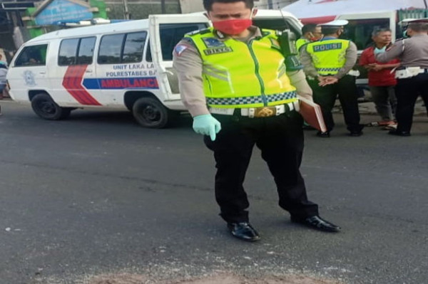 Tewas saat Keluar Masjid, Jamaah Salat Subuh Jadi Korban Tabrak Lari