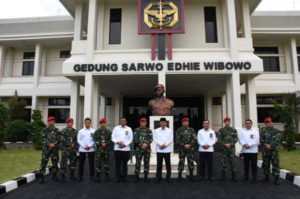 Danjen Kopassus - Kepala BNPT Bahas Sinergitas Penanggulangan Terorisme