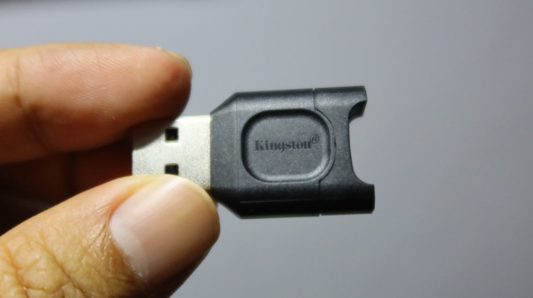 Kingston Canvas React Plus 128 GB, Kartu Memori untuk Videografer dan Pilot Drone