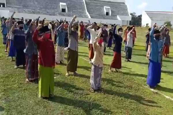 Ratusan Santri asal Cirebon yang Belajar di Ponpes Jawa Timur Dites Swab