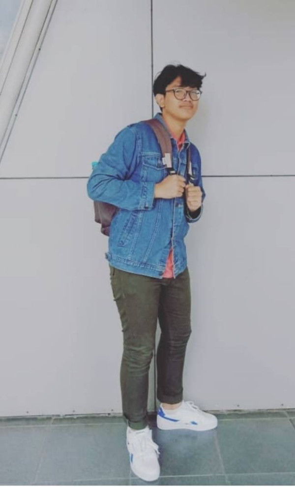 Dari Santai sampai Eksentrik, Ini Gaya Pakaian Mahasiswa tiap Fakultas