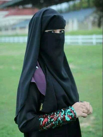 Ragam Busana Syar'i Yang Perlu Diketahui Muslimah