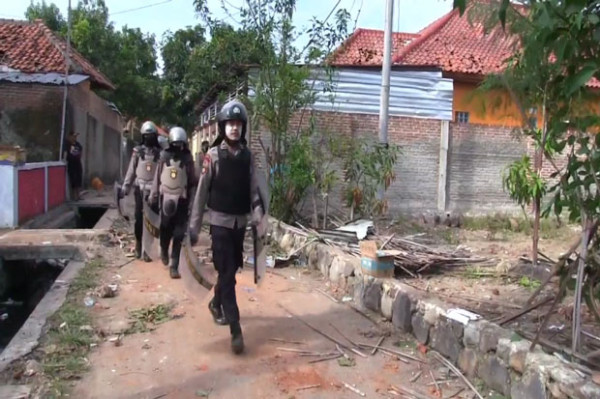 Tawuran Pecah Lagi, Warga Dua Desa di Cirebon Perang Panah