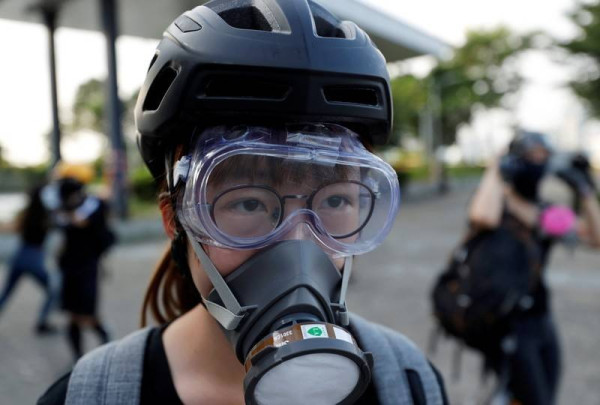 Benarkah Gas Air Mata adalah Senjata Kimia dan Bisa Tingkatkan Risiko COVID-19?