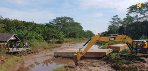 Menteri Basuki Tinjau Rehabilitasi Jaringan Irigasi di Kalteng