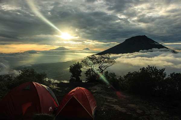 5 Rekomendasi Gunung yang Cocok untuk Pendaki Pemula