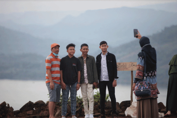 Jaringan 4G Telkomsel Andal, Viralkan Wisata Bollangi Ampat Gowa