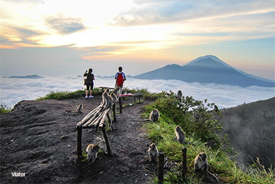 Destinasi Menakjubkan di Indonesia untuk Pendaki dan Pesepeda