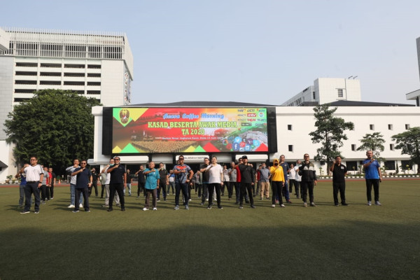 HT Olahraga Bersama KSAD Jenderal TNI Andika Perkasa di Mabesad