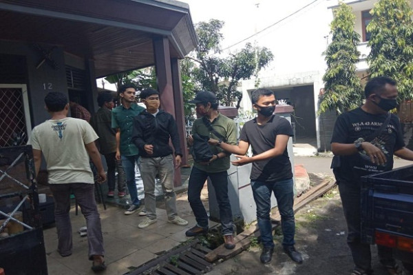 HUT Bhayangkara, Polda Jabar Salurkan Ribuan Paket Sembako untuk Mahasiswa dan Buruh