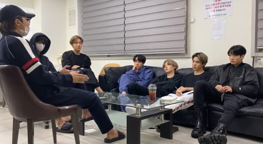 Terjadi Lagi, ARMY Bikin Outfit Jungkook dari Prada Seharga Puluhan Juta Ludes Terjual