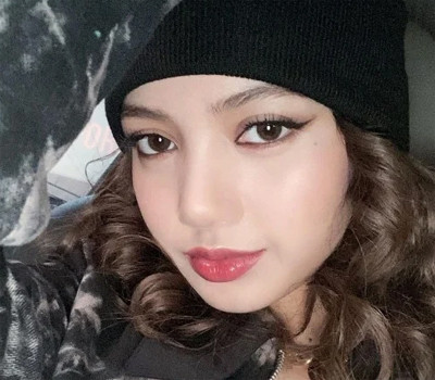 5 Inspirasi Riasan Wajah ala Lisa BLACKPINK