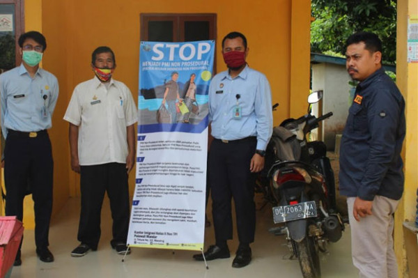 Imigrasi Polewali Turun ke Desa-desa Sosialisasikan Kerentanan PMI-NP
