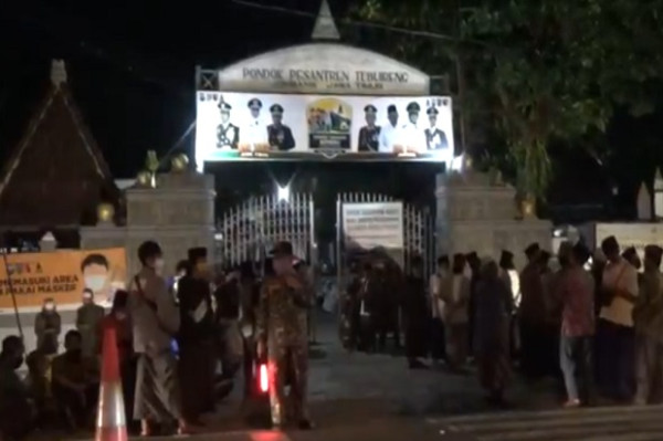 Cucu Pendiri NU Meninggal, Dimakamkan Sesuai Protokol COVID-19 di Tebuireng