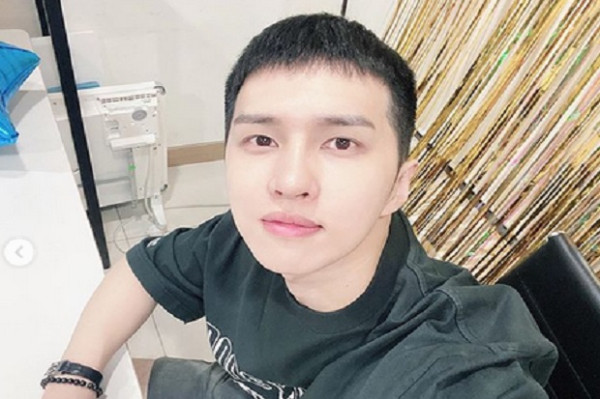 Potongan Rambut Sebelum Wamil, Ken VIXX Tetap Ganteng Kok!