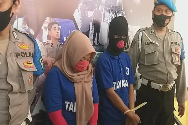 Penampakan Pasutri Pembunuh Siswi TK Bikin Geger Warga