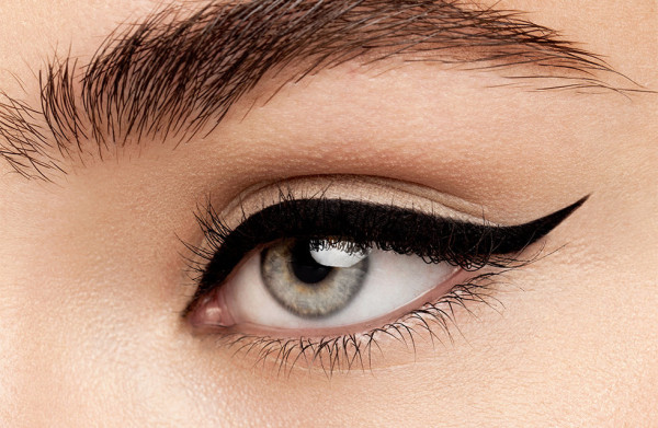 12 Cara Pakai Concealer untuk Tutupi Kekurangan dan Kesalahan Berdandan
