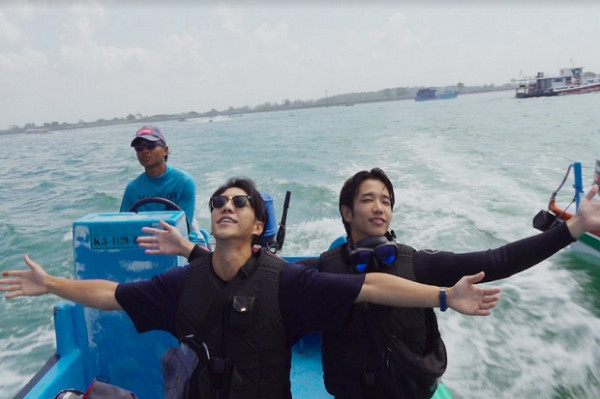 Bikin Iri, Ini 8 Momen Akrab Lee Seung-gi dan Jasper Liu di Drama Twogether