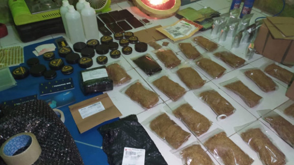 Polisi Gerebek Rumah Tempat Produksi Narkoba di Tajur Halang Bogor