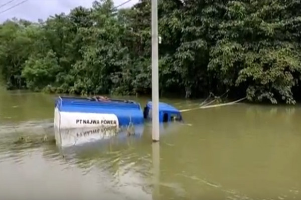 Jalan Trans Sulawesi Terputus Akibat Banjir, 7 Desa di Konawe Utara Terisolir