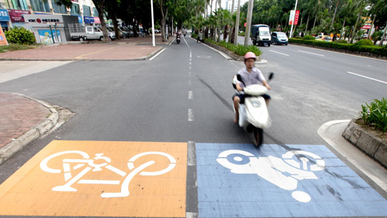 Tipe-Tipe Pengendara Motor di Jalanan, Kamu Termasuk yang Mana?