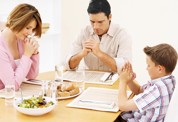 Stres bikin Malas Makan atau Jadi Makan Terus? Ini Cara Mengatasinya