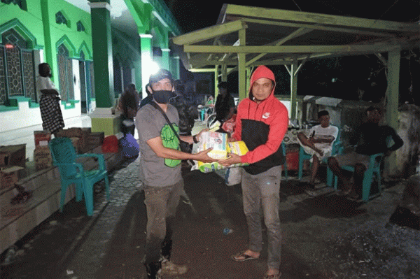 Khawatir Banjir Susulan, Warga Masamba dan Baebunta Bertahan di Posko Darurat