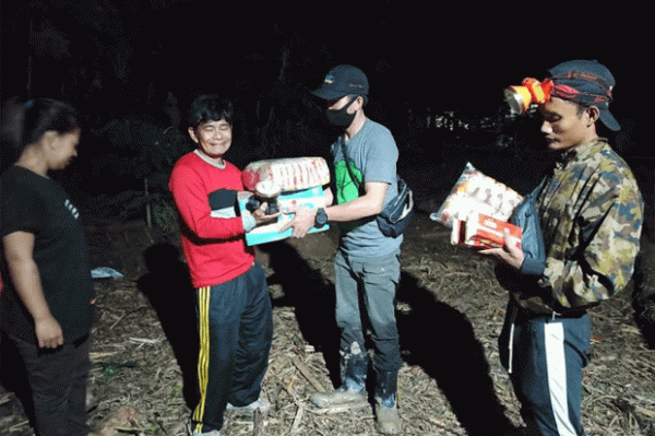 Khawatir Banjir Susulan, Warga Masamba dan Baebunta Bertahan di Posko Darurat