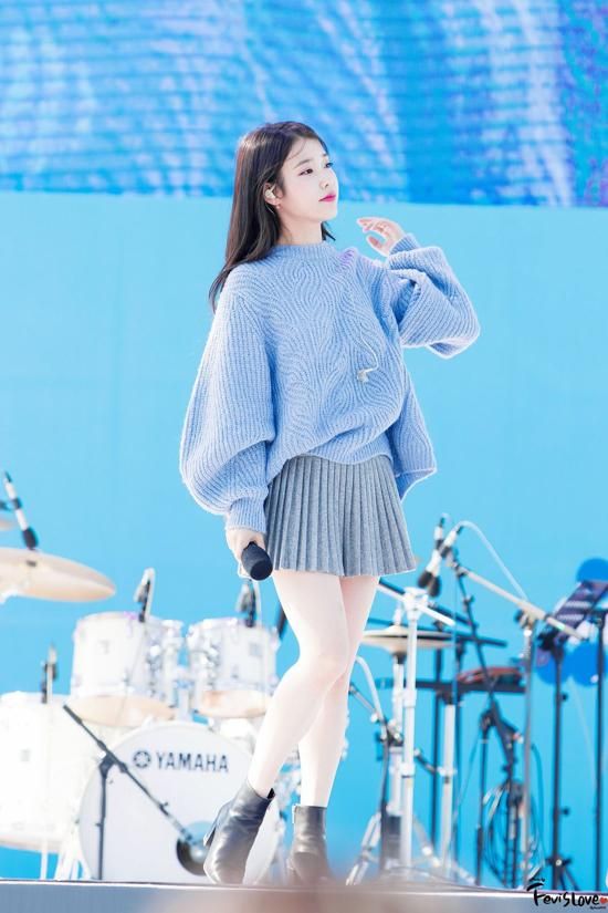 Tutorial Gaya Rambut dan Inspirasi Outfit a la IU untuk Hangout