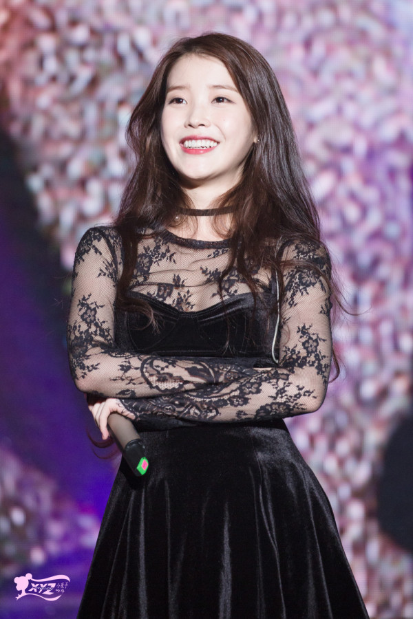 Tutorial Gaya Rambut dan Inspirasi Outfit a la IU untuk Hangout