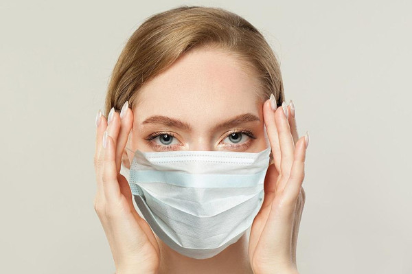 Pakai Masker Kelamaan Bikin Muka Banyak Bakteri, Ini Cara Mengatasinya