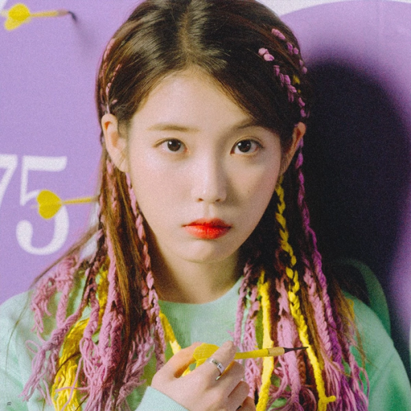 Tutorial Gaya Rambut dan Inspirasi Outfit a la IU untuk Hangout