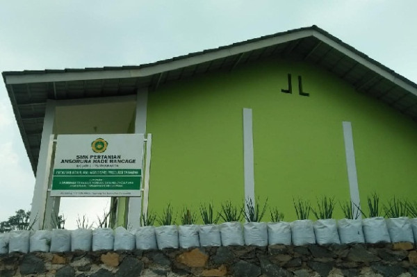 SMK Pertanian Ansoruna Hade Rancage Purwakarta Cetak Petani yang Nyantri